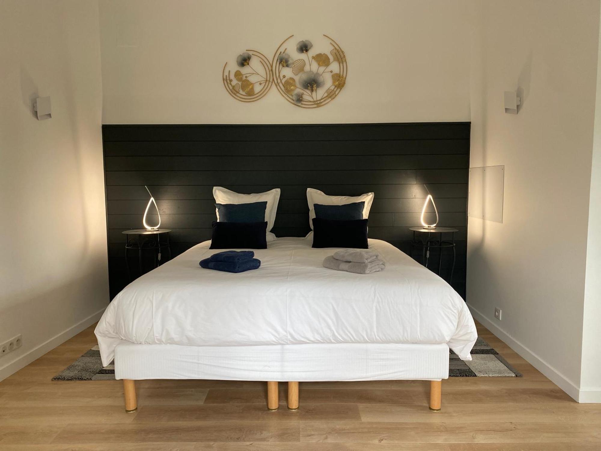 La Chaumeauniere Bed & Breakfast Aigrefeuille-dʼAunis Dış mekan fotoğraf