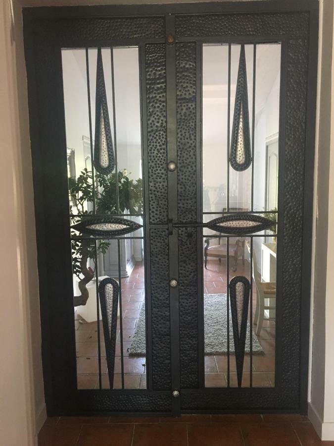 La Chaumeauniere Bed & Breakfast Aigrefeuille-dʼAunis Dış mekan fotoğraf